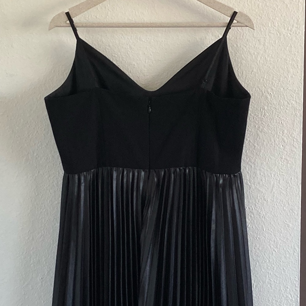 HALSTON Black Pleated Midi Dress 14 - Picture 6 of 10